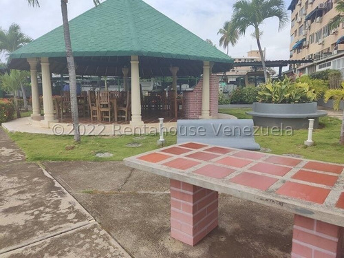 Imagen 11 de 12 de Leida Falcon Rentahouse Vende Apartamento En Tucacas Falcon 22-28401 Lf