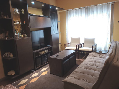 Venta Ph 2 Amb. En Ramos Mejía - Buen Estado