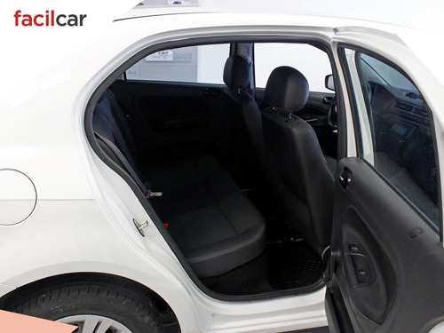 Imagen 21 de 23 de Volkswagen Gol Trendline 1.6 2022 Excelente!!