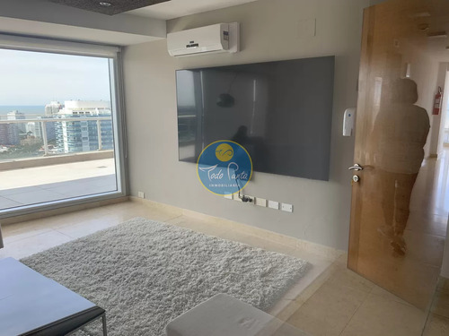 Seasons Tower Venta Mansa Pegado A Enjoy Conrad Hotel