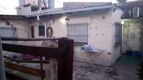 Imagen 7 de 20 de Tres Casas En Un Lote De 10x44mts (berazategui, Buenos Aires)