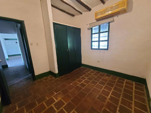 Casa Con Terreno En Venta Barrera Edo Carabobo(lz)