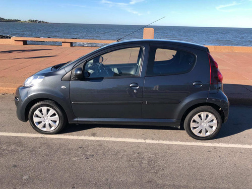 Peugeot 107 2014 1.0 Full