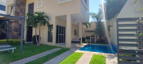 Tu Casa En Cuernavaca Ideal Para Descanso O Inversion, Con Alberca Privada, 3 Recamaras Y Jardin.