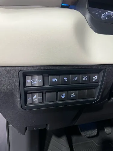 Toyota Sequoia 3.4 Capstone