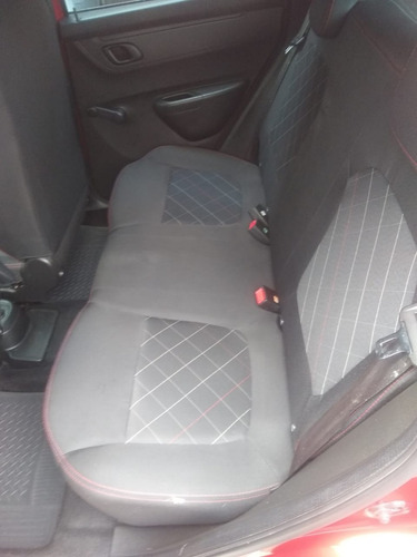Imagem 14 de 15 de Renault Kwid 1.0 2019 Zen