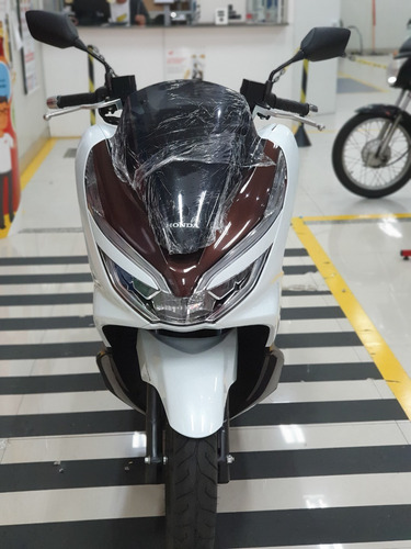 Imagem 2 de 10 de Honda Pcx150 Dlx Abs 3 Anos De Garantia + 7 Troca De Óleo