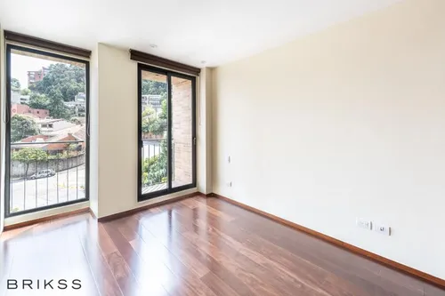 Apartamento En Venta En El Refugio-chapinero. Cod V715