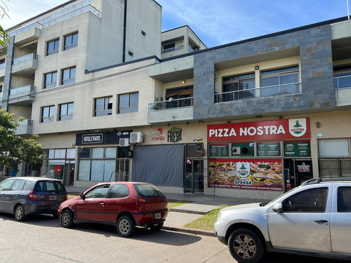 Local - Barrio Pablo Pizzurno