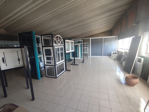 Galpón En Venta En Zona Industrial De Cagua. Aragua