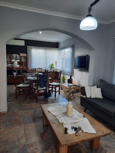 Casa En Venta En Chascomus