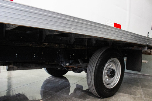 Imagen 9 de 13 de Isuzu Elf 100 Caja Conservadora , 2018 Oportunidad!!