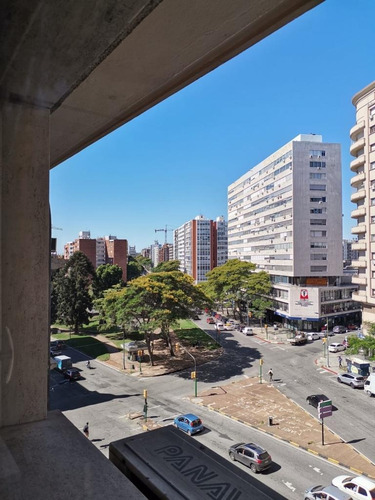 Imagen 12 de 23 de Fina Y Reciclada Oficina O Vivienda Sobre Av. Libertador