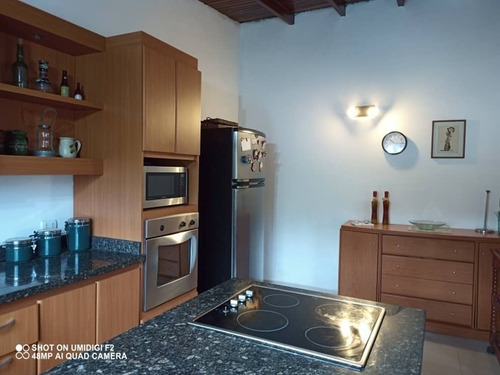 Imagen 6 de 13 de Conjunto Residencial De 3 Viviendas, Ubicado En El Sector Tusmare, Urb. Oripoto,
