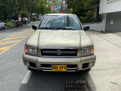 Nissan Pathfinder Mt 4x4