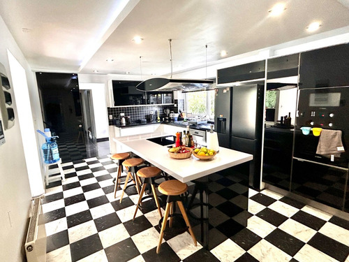 Casa Remodelada 700m2 Terreno 4 D Dos En Suite