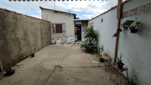 Imagem 13 de 15 de Casa Com 1 Dorm, Balneário Itaguai, Mongaguá - R$ 160 Mil, Cod: 456 - V456