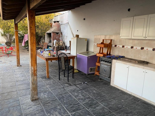 Imagen 12 de 16 de Permuta - Excelente Casa De 4 Ambientes En Venta - Moron