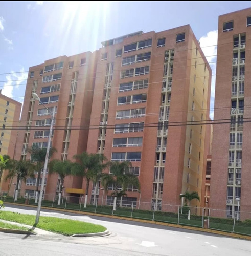 Vendemos Hermoso Y Funcional Apartamento Ubicado En La Hacienda El Encantado Em