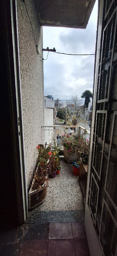 Local Con Vivienda En Venta En Valentin Alsina