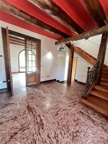Casa Principal+taller Vista,quincho,piscina,jardin 2,4 H