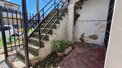 Imagen 12 de 27 de Venta De Casa 7 Amb O Mas En Ciudadela, Tres De Febrero