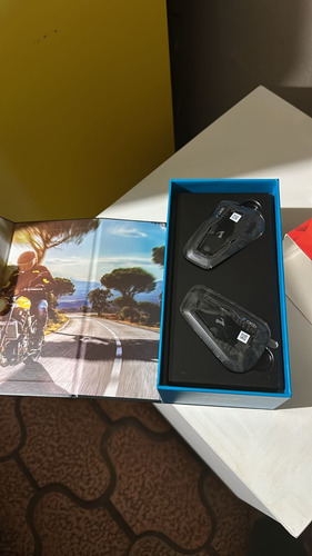 Par Comunicadores De Capacete Cardo Freecom 2+ Duplo (Usado)