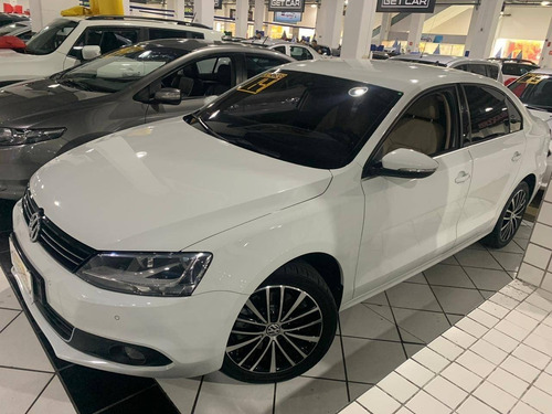 Volkswagen Jetta 2.0 Tsi Highline 211cv Gasolina 4p