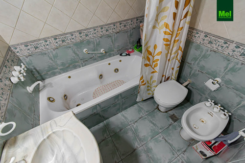Imagen 14 de 30 de Excelente Casa 4 Amb | Jardín | Parrilla | Cochera