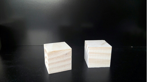 Imagen 5 de 6 de Cubos Madera Macizo Pino 3x3x3 Cm Souvenirs X10 Unidades