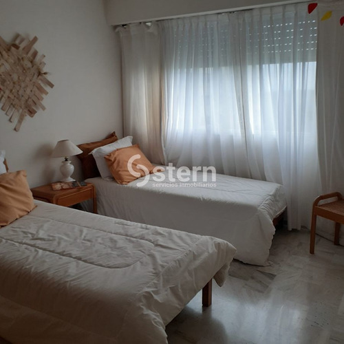 Imagen 12 de 15 de Piso Alto En Venta - Apartamento 3 Dormitorios Sobre Av. Roosevelt Punta Del Este