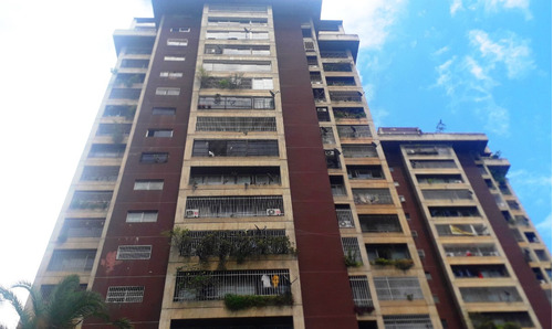 Apartamento En El Paraíso Con Vigilancia Privada De 4 Habitaciones