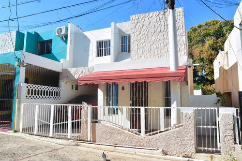 Casa Duplex En El 9 De La Sanchez