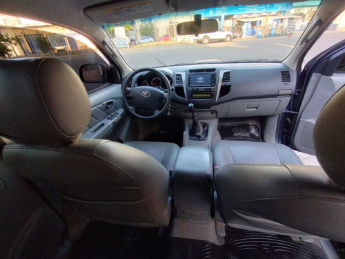 Toyota Hilux 3.0 I Srv Cab Doble 4x2 Cuero