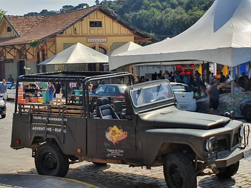 Jeep Willys Overland - Cachorro Louco 4x4 1966