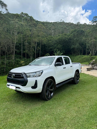 Toyota Hilux 2.8 Std Power Pack Cab. Dupla 4x4 Tdi 4p 177 hp