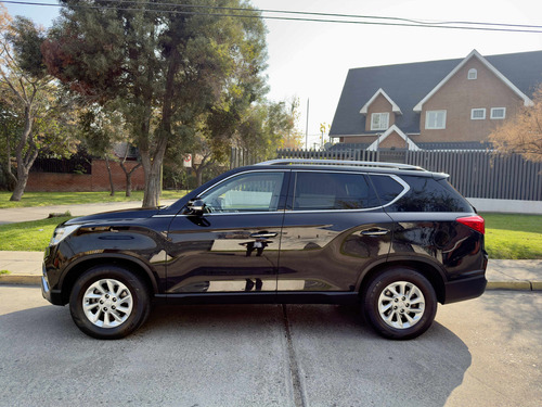 SsangYong Rexton 2.2 At 4x4 Full