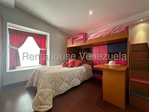 Casas En Venta Mls #25-9502