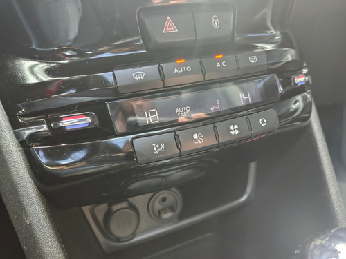 Peugeot 208 1.6 GRIFFE 16V FLEX 4P AUTOMÁTICO