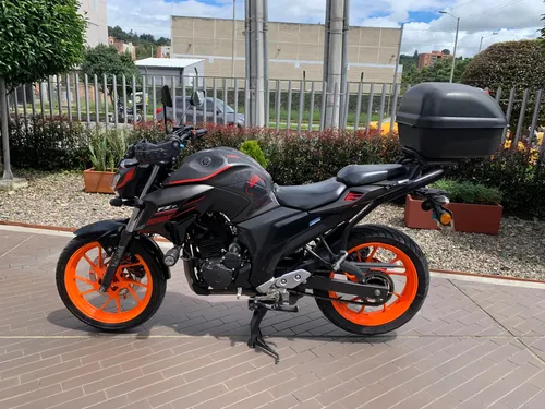 Yamaha Fzn250a