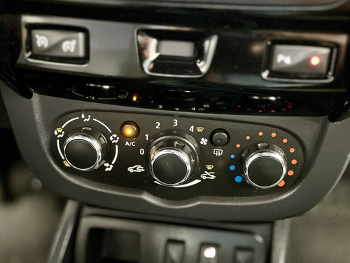 Renault Duster 1.6 DAKAR 4X2 16V FLEX 4P MANUAL