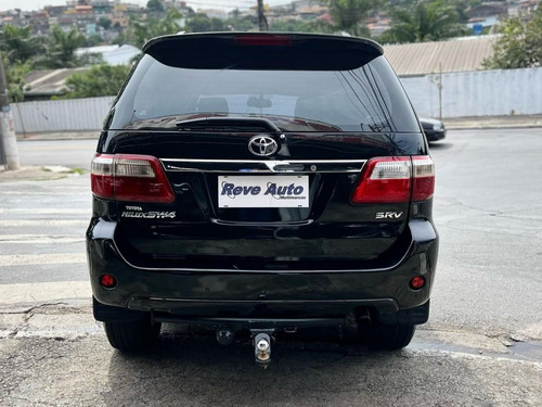 Toyota Hilux SW4 3.0 SRV 4X4 7 LUGARES 16V TURBO INTERCOOLER