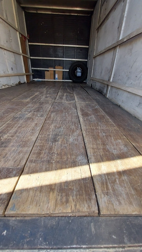 Imagem 14 de 25 de Iveco 3515 Baú De 4.50 Carga Seca