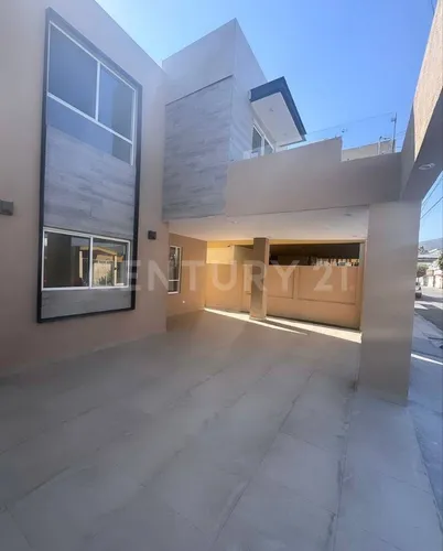 Casa En Venta En Col. El Roble En San Nicolas De Los Garza