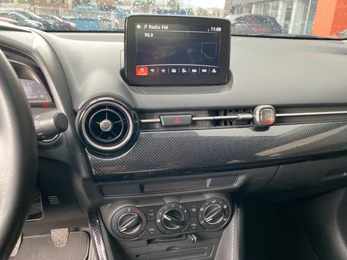 Mazda 2 1.5 Touring Mt
