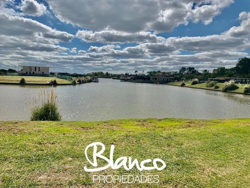 Imagen 3 de 6 de Oportunidad En Tigre! Excelente Lote Con Amarra En El Barrio Marinas H