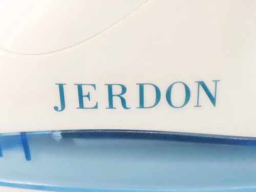 Ferro De Passar Roupa Jerdon Auto Desligamento J523w