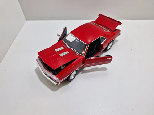 Miniatura Chevrolet Camaro Ss 396 1/18 Welly 1968 | MercadoLivre