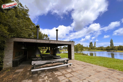 Casa Y Parcela, En Arriendo, Un Lujo, En Puerto Varas