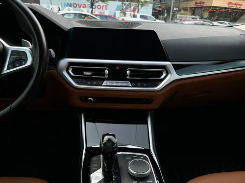 BMW Serie 3 2.0 330ia Sport Line At